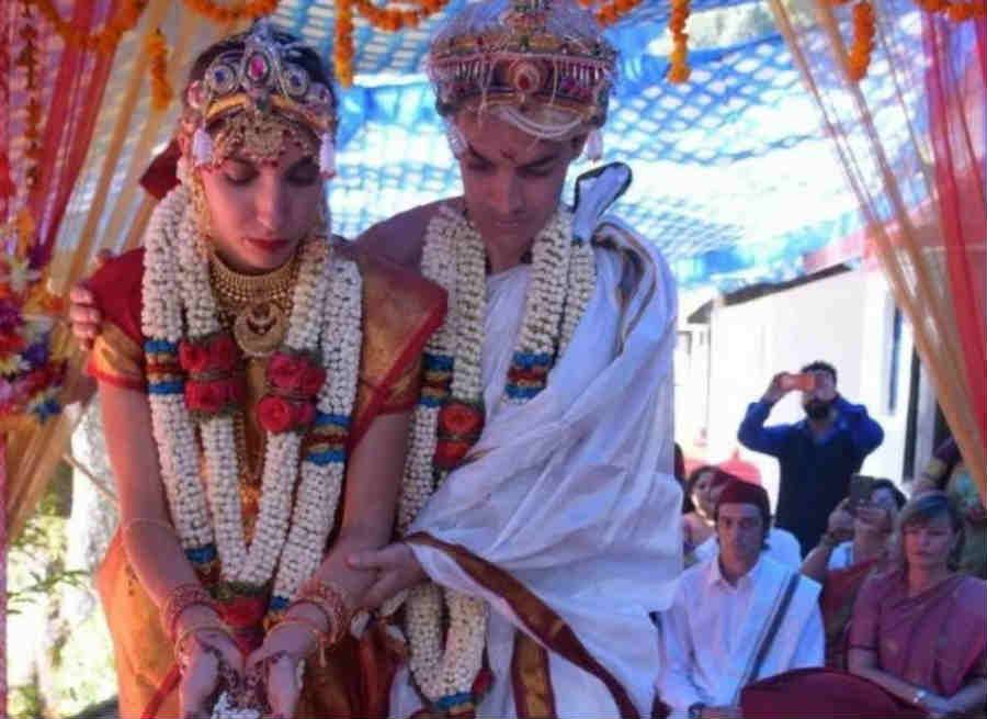 italy couply marriage in uttarkashi